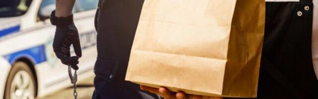 DOSTAVLJAČ HRANE NAPAO VOZAČA AUTOBUSA! Karambol na Voždovcu!