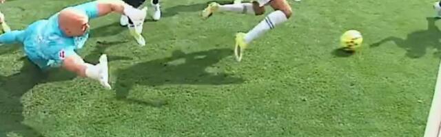 Hobotnica Dmitrović: Svi u Španiji se pitaju kako ovo nije bio gol, srpski golman pravio čuda