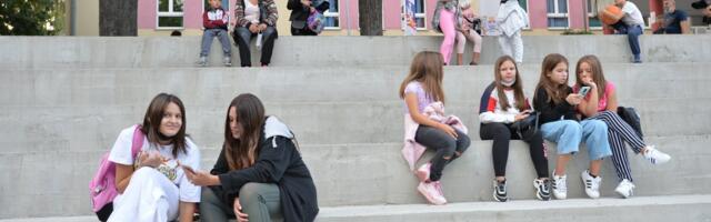 Sutra počinje upis dece u prvi razred: Ovo su najvažnije informacije koje roditelji moraju da znaju!