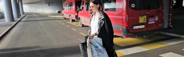 Sa Slobodom Mićalović je delio klasu, PREDVIĐALI MU USPEŠNU KARIJERU, a onda zauvek napustio Beograd: Danas je SVEŠTENO LICE i glumica ga često posećuje!