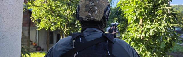 Privedene dve osobe zbog sumnje na ratni zločin na Kosovu, Srpska lista i Beograd kažu da se radi o 'pritisku'