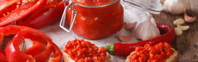 Ako u ajvar dodate trik sastojak, ispašće vam najbolji do sad i svi će se pitati šta ste uradili