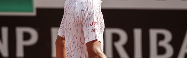 Novak mora protiv celog sveta koliko navlače za Federera i Nadala