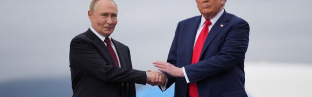 Песков: Позив Трампу да посети Русију и даље важи
