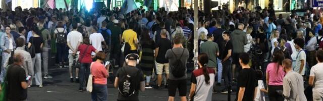 "Pravda spava, vi nećete": Počelo okupljanje zborova građana (FOTO)