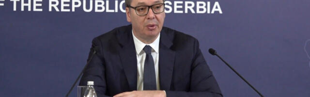 DA LI ĆEMO SE VOZITI NA PAR-NEPAR? Vučić otkrio da li država planira da uvede nove mere