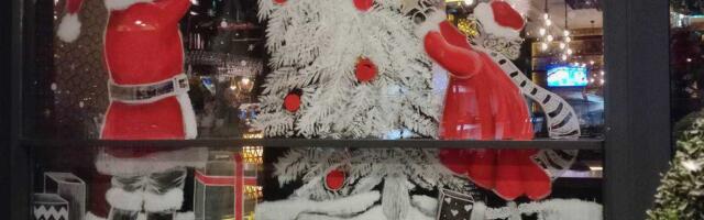 Niška umetnica pretvara izloge u snežne bajke