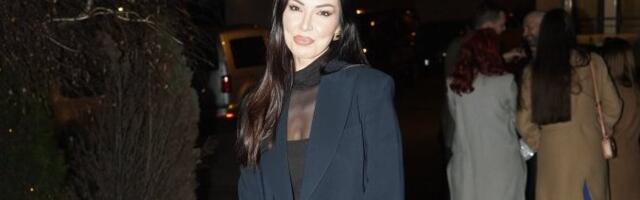 Pevačica bila ljubavnica, a sad novom objavom šokirala: "Došlo vreme da vezem goblene"