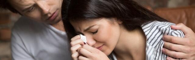 Zbog čega plaču znaci?