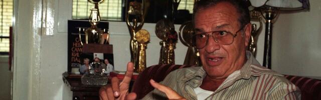 TUGA NE PROLAZI: Evo šta je UNUK Bokija Miloševića uradio na dedinom grobu, prisutni nisu mogli da obuzdaju emocije! (FOTO)