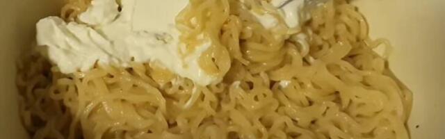 Obrok sa nudlama spreman za samo 15 minuta: Ovaj trik uvek upali, a specijalitet je zagarantovan! (FOTO)