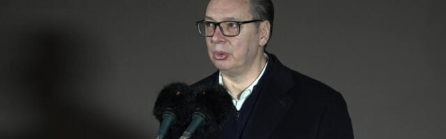 ULOŽILI SMO 135 MILIONA EVRA U RUMU Vučić pozvao građane: Doveli smo 12 fabrika, učestvujte zajedno sa nama