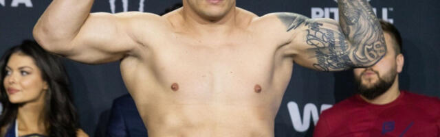 Darko Stošić ponovo u FNC kavezu: Evo protiv koga će se boriti