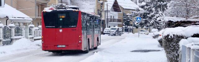 Problemi zbog snega na četiri linije gradskog javnog prevoza
