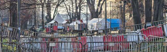 SRCE: Godinu dana ćacilenda zbog straha Vučića od naroda