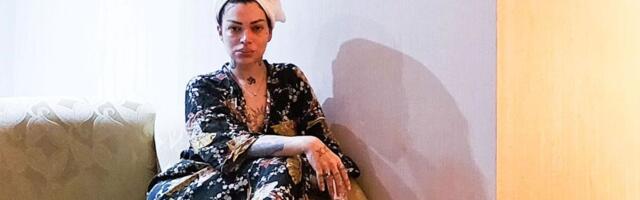 "Prodala sam laptop za 20 evra da bih kupila viski" Pevačica zbog poroka završila na ulici: "Doživela sam dno"