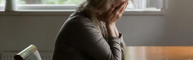 Da li biste platili nekoga samo da plače sa vama?