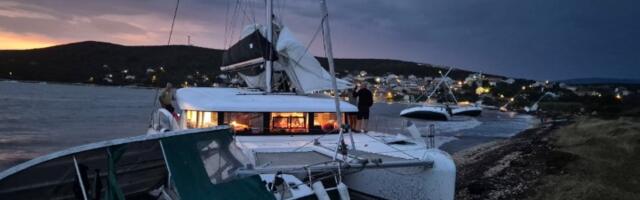 Nezapamćena oluja usred noći pogodila hrvatsko ostrvo: 6 jedrilica bačeno na obalu, turisti i meštani u panici