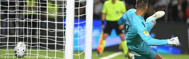 Železničar izbacio loptu sa gol linije, a onda su svi ostali u šoku: Evo zbog čega je Braga dobila penal u Pančevu /VIDEO/