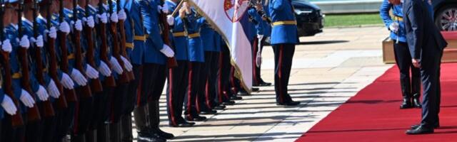 SVEČANI DOČEK UZ NAJVIŠE POČASTI: Srpska delegacija dočekala Babiša - sledi razgovor sa predsednikom Vučićem!
