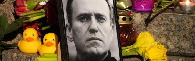 "VREME NIJE NA VAŠOJ STRANI, LEŠ SE RASPADA" Stravične pretnje i ucene ruskih vlasti majci Navaljnog, traži samo JEDNU stvar (VIDEO)