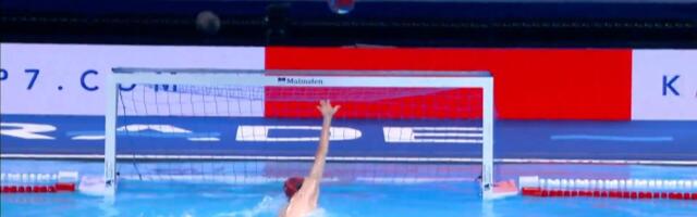 Najlepši gol Evropskog prvenstva: Dao ga je crnogorski golman, preko celog bazena!