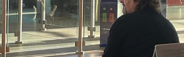 ANDREA TRINKIJERI PONOVO U BEOGRADU! Uhvatili smo slavnog trenera na aerodromu, evo odakle je stigao u Srbiju i šta je radio