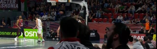 Lalatović "gleda" Zvezdu protiv Baskonije: Hit scena tokom TV prenosa meča u Vitoriji