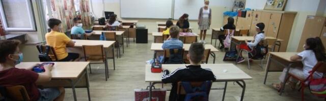 KRAJ ŠKOLSKE GODINE ZA OSMAKE! Evo do kada ostali osnovci idu u školu