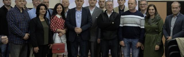 Ponoš: Režim pozitivnu kampanju bazira na lažima, a negativnu na blaćenju opozicije
