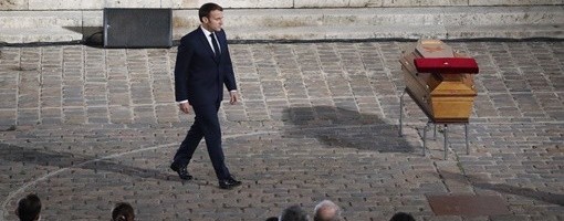 Makron: Samuel Pati je ubijen jer je bio oličenje Republike