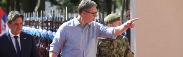 Vučić nakon sastanka sa vojnim vrhom: Vraćamo redovan vojni rok