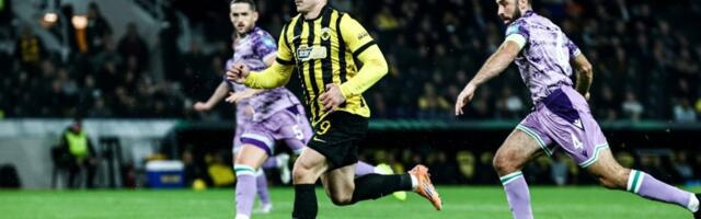 (VIDEO) Luka Jović ispisao istoriju grčkog derbija: Het-trik uz „panenku“ i gol u zaustavnom vremenu za trijumf AEK-a
