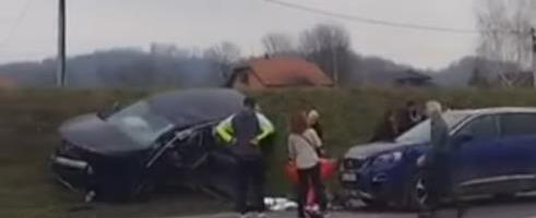 TEŠKA NESREĆA KOD LOZNICE: Sudar više vozila, ima povređenih (video)