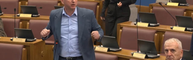 KNEŽEVIĆ U SKUPŠTINI: Neću da branim Vučića, ali neko mora da kaže istinu