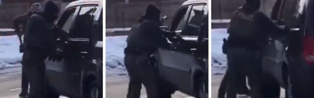 Najmanje 30 privedenih tokom protesta u Mineapolisu zbog ubistva žene od strane ICE agenta: Policajac povređen