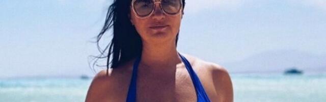 Ponosna je vlasnica najvećih grudi na estradi: Pevačica danas slavi rođendan, a malo ko zna koliko godina puni