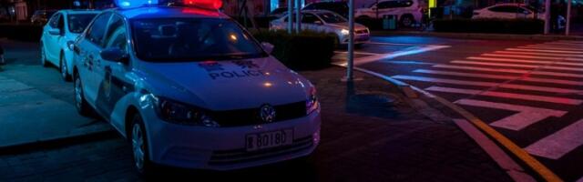 Autom uleteo u masu ispred osnovne škole