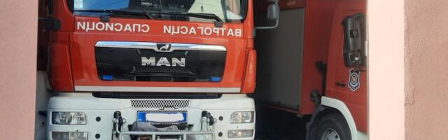 Deca u poseti vatrogascima u Prokuplju, Blacu i Kuršumliji povodom Dana sektora za vanredne situacije