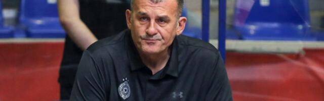 Partizan otpustio Zorana Savića!