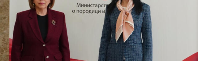 Жарић Ковачевић и Мурадова у разговору о спровођењу популационих политика (видео)