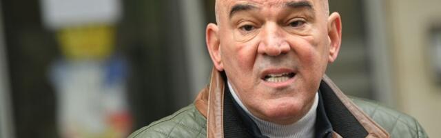 Bošković: Šapić bi trebalo lično da vrati novac kojim je iz gradskog budžeta plaćen sat na Trgu republike