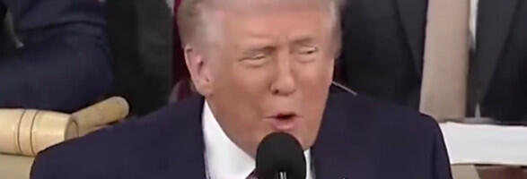 Bela kuća objavila bizaran snimak Trampa: Lider SAD sat vremena ponavlja samo jednu reč (VIDEO)