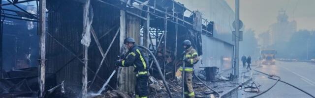 Ruski napadi izazvali požar u manastirskom kompleksu u Kijevu, poginulo pet osoba u Harkovu