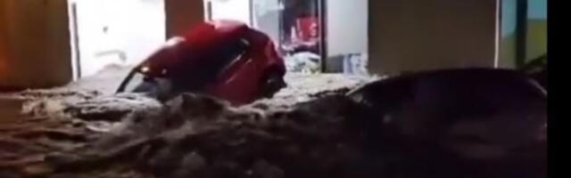 Nova katastrofa u Španiji: Poplava nosila vozila (VIDEO)