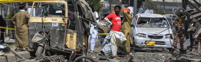 SAMOUBILAČKI NAPAD NA ŠTAB GRANIČNE POLICIJE! Ubijena tri pripadnika pakistanskih bezbednosnih snaga, napadači "brzo neutralisani"