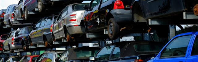 Uhapšeno 16 osoba zbog sumnje na prevaru i preprodaju vozila iz EU