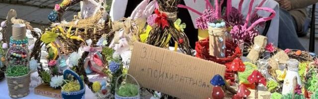 Ova dekoracija na Vaskršnjem bazaru u Loznici je posebna: Evo zašto (VIDEO)
