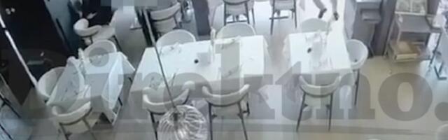 UZNEMIRUJUĆI SNIMAK! (+18) Pucač ispaljuje rafal na vlasnika kafića Džeri!