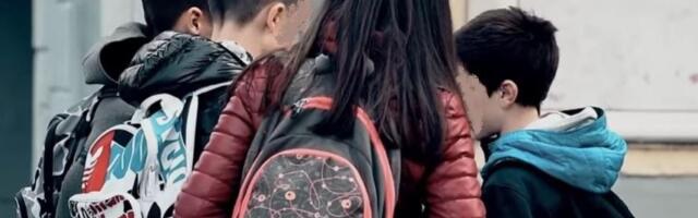 Vršnjaci tukli devojčicu (9) CIGLOM i pretili joj smrću